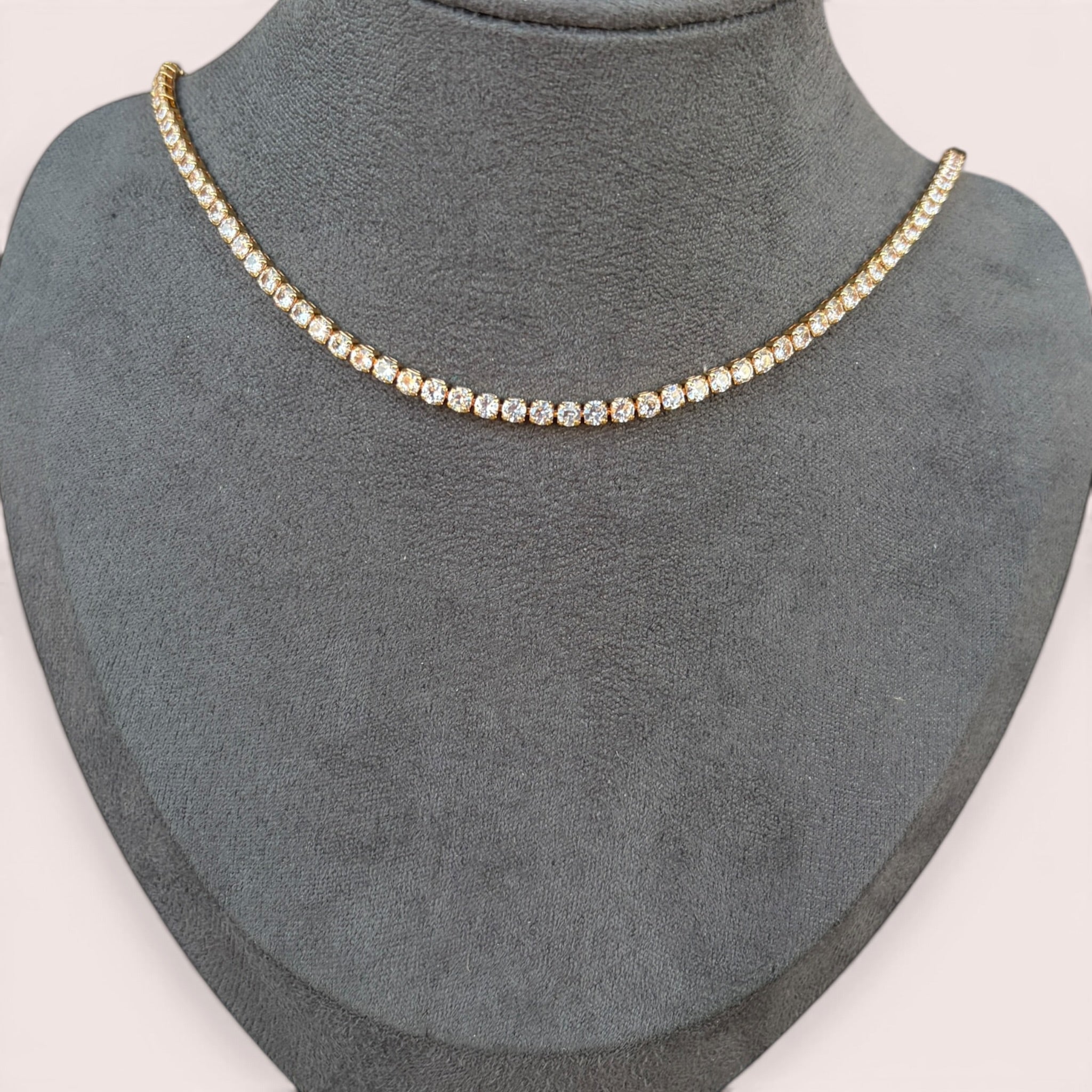 Valeska Necklace
