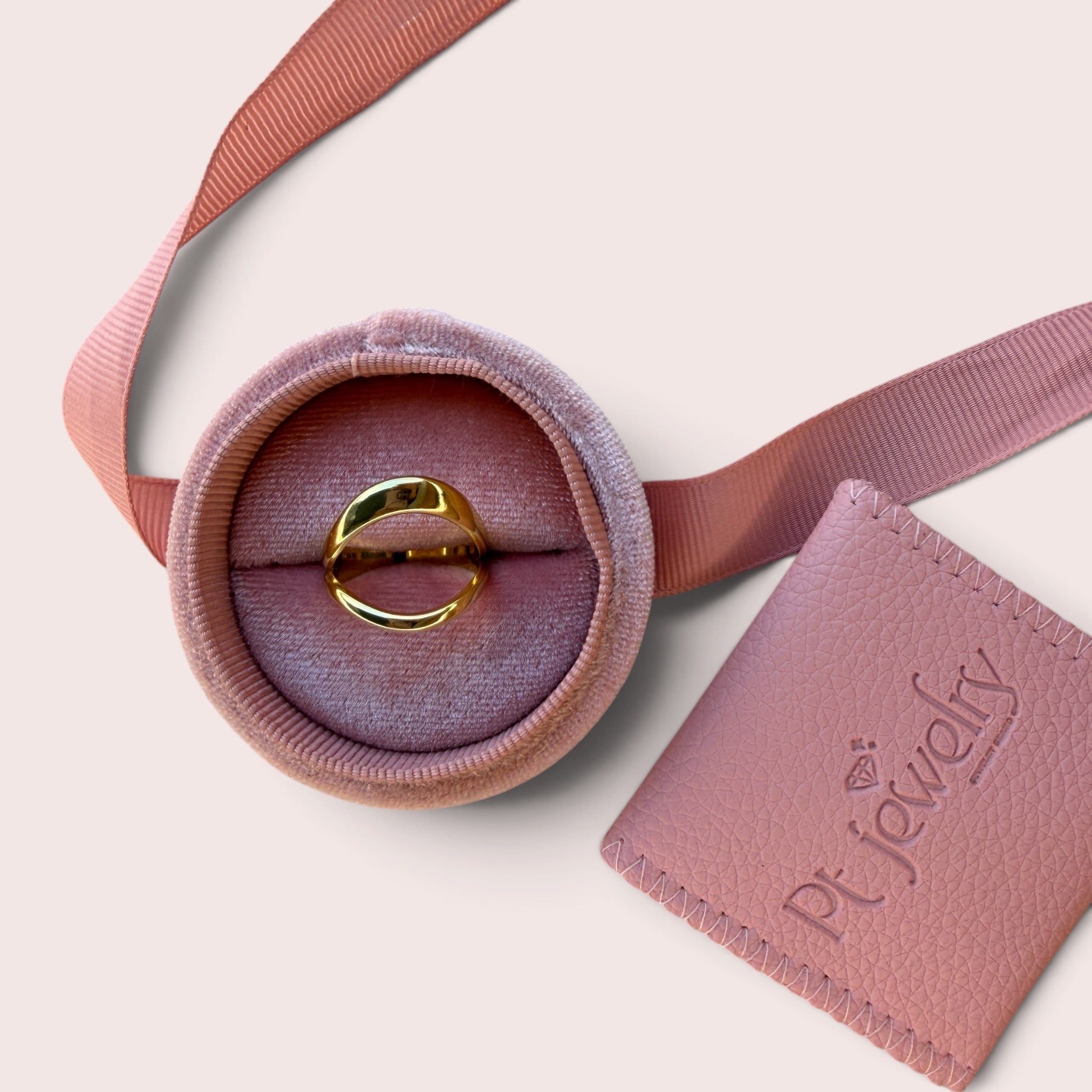 The Anaïs Ring