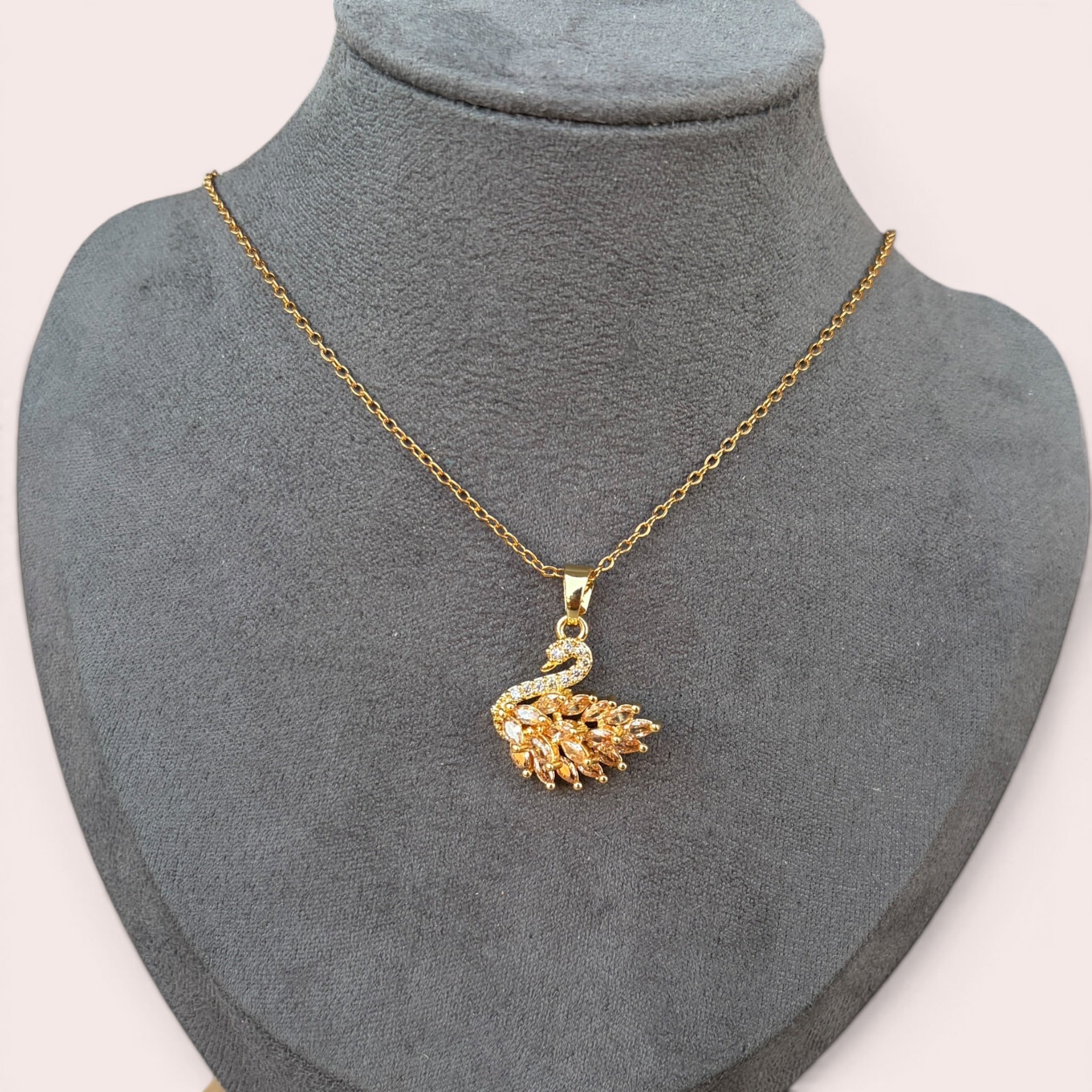 Rosavie Necklace