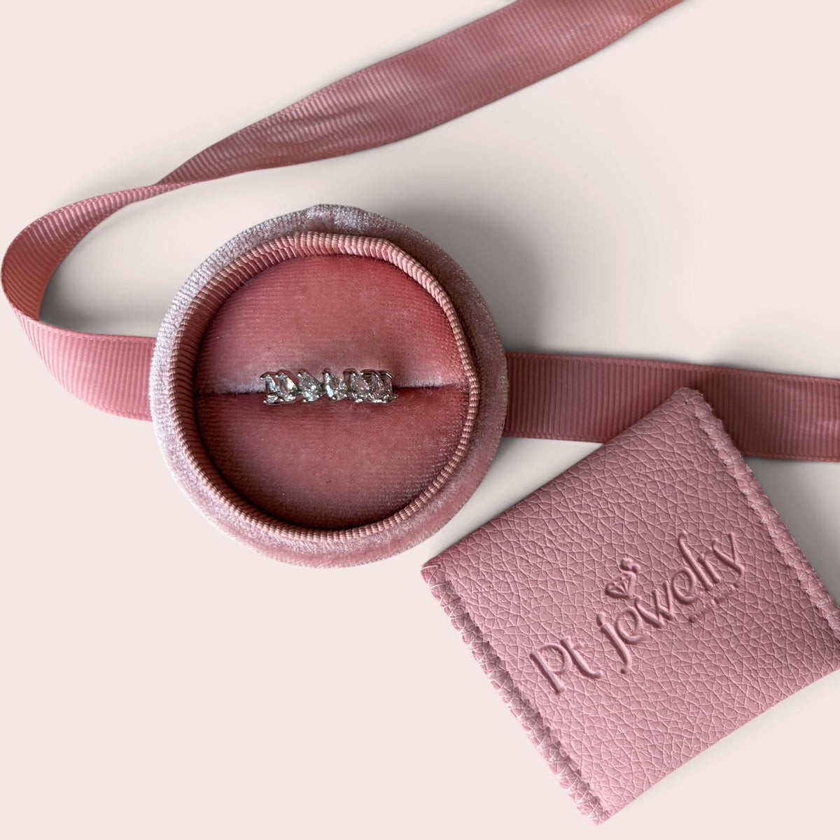 Ismerie Ring