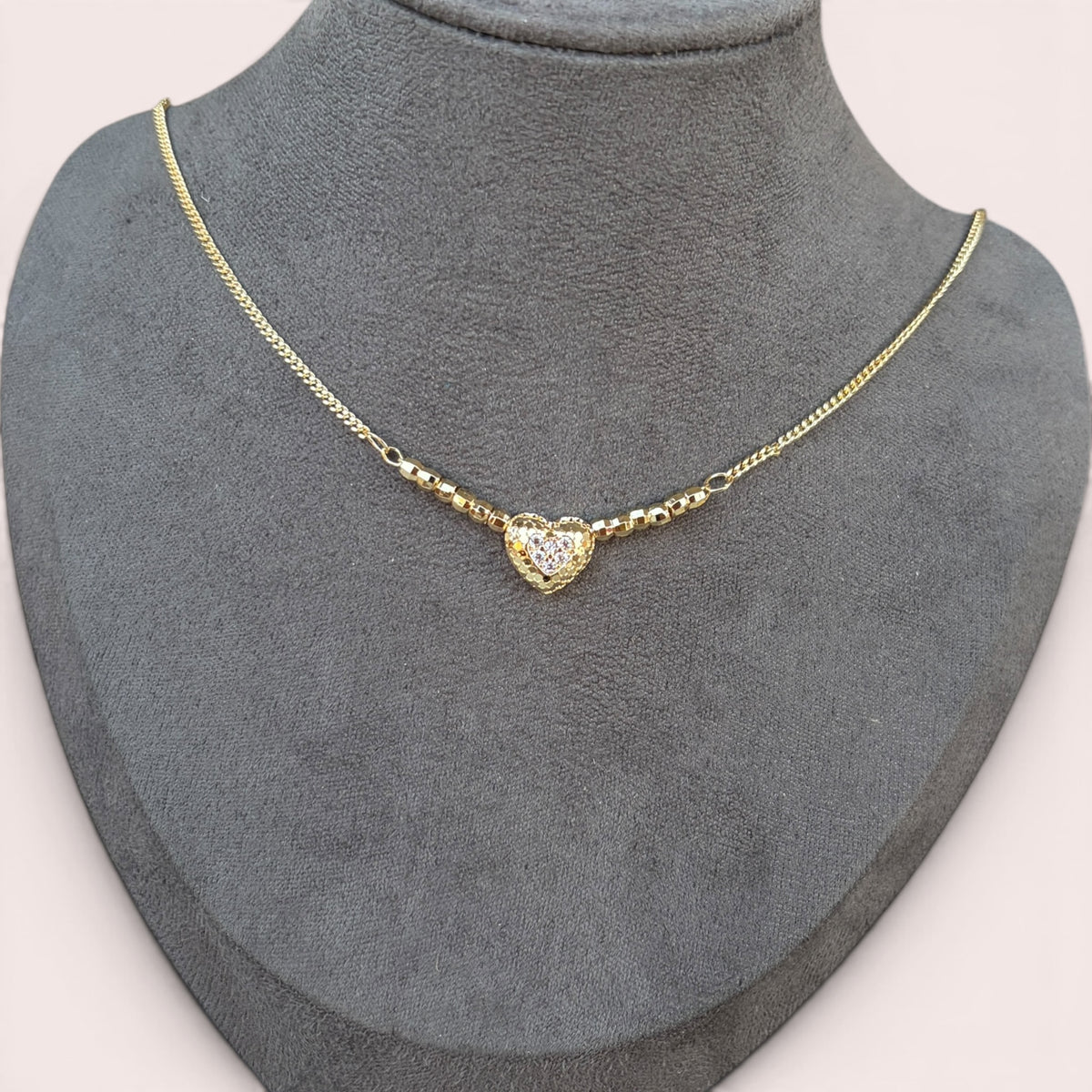Amoura Necklace