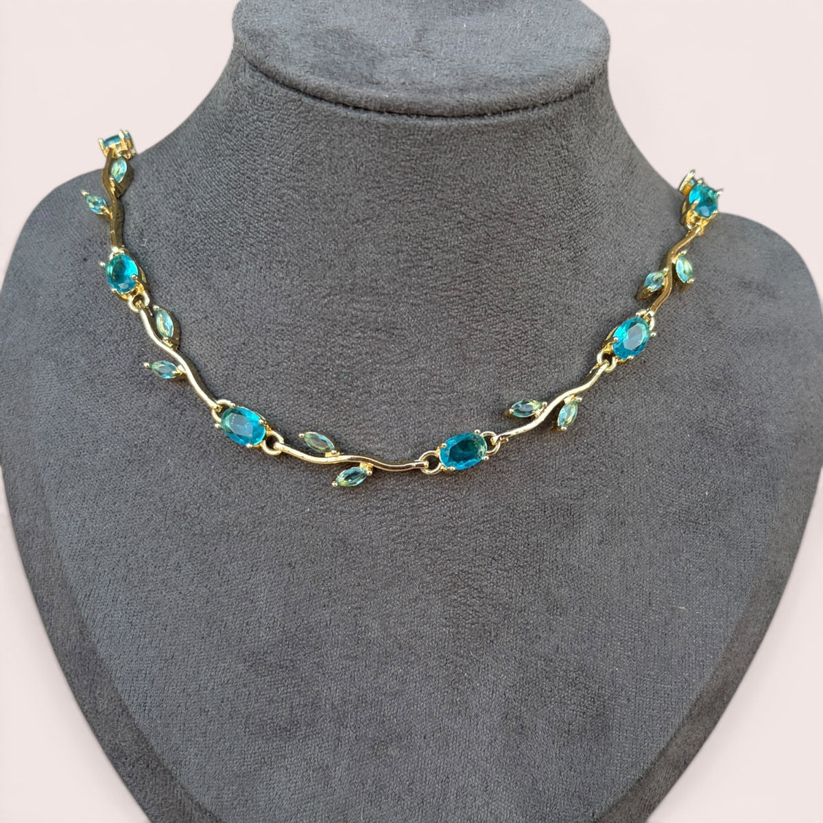 Eloria Necklace