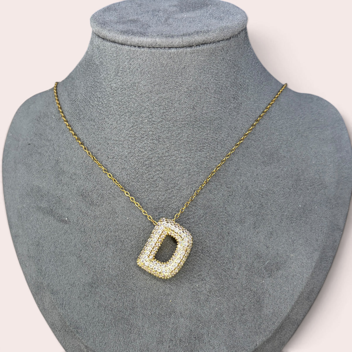 Elara Necklace