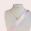 The clover necklace