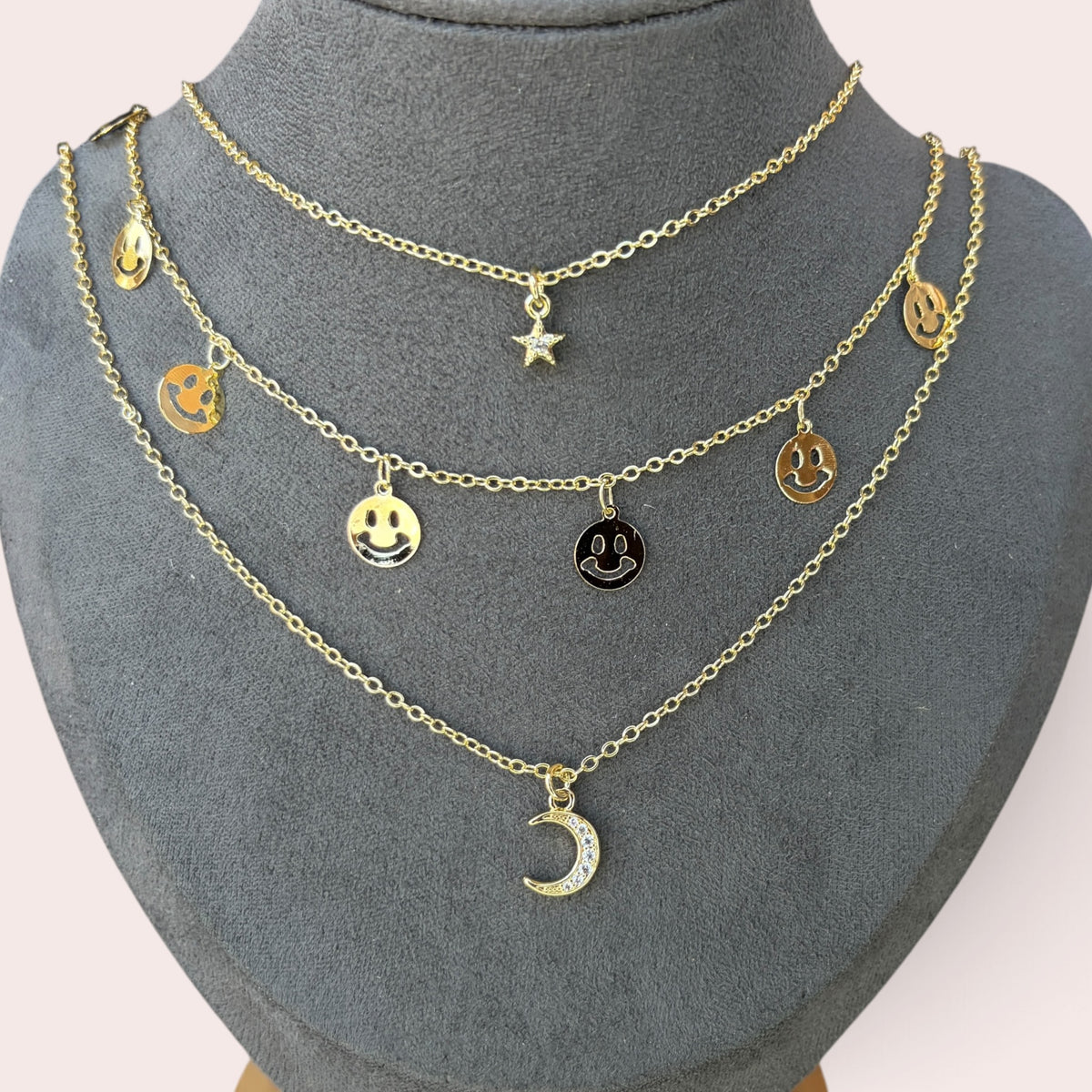 3 layers smiley face necklace