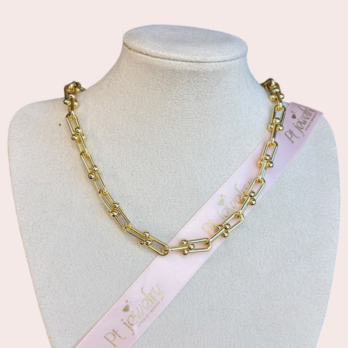 Stella chain necklace