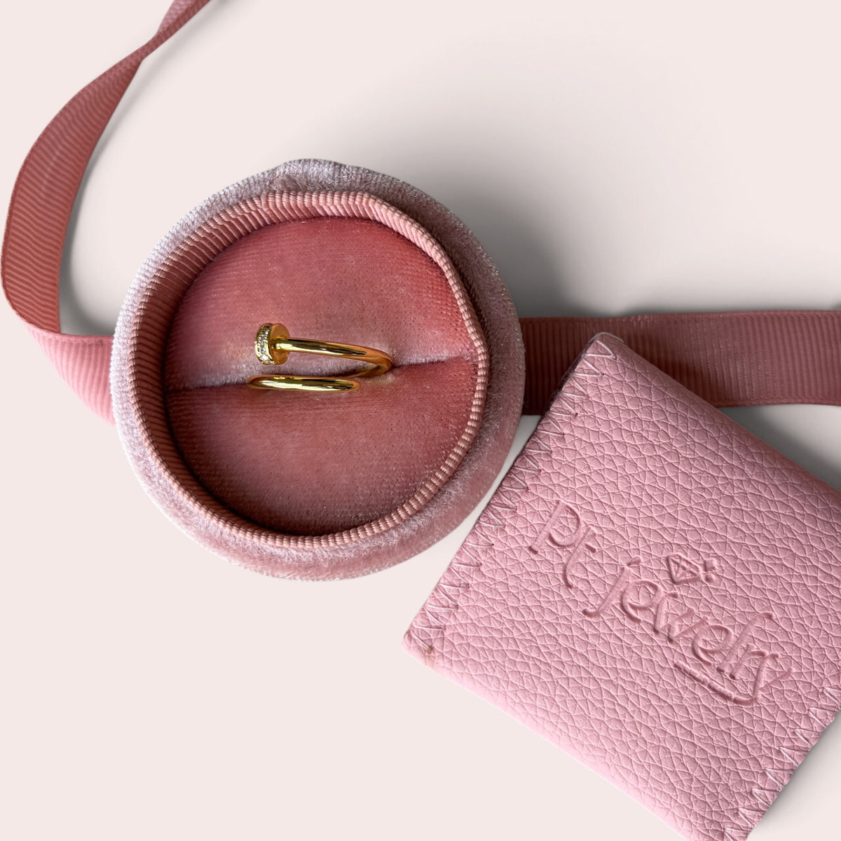 Clou Ring
