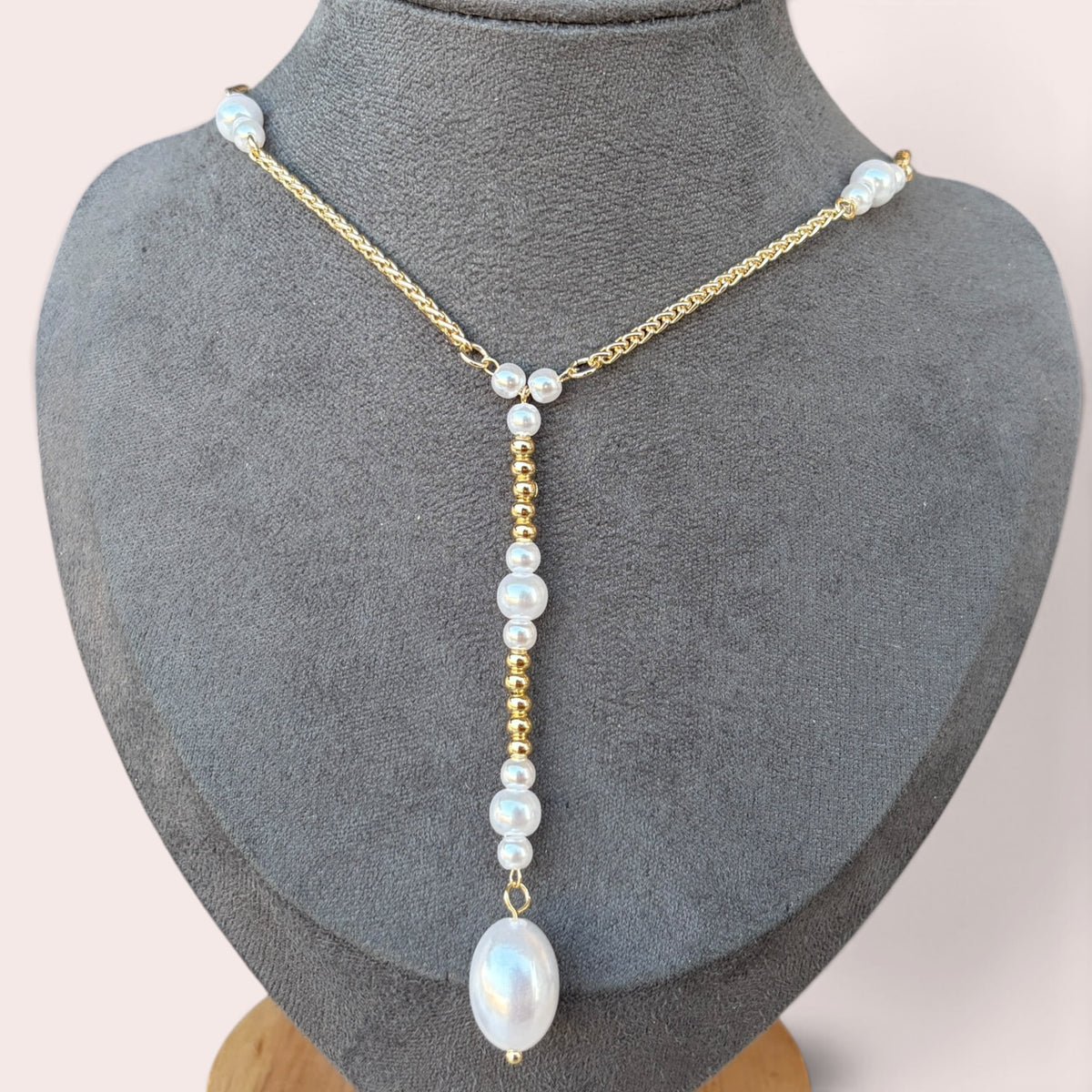 Fontaine Necklace
