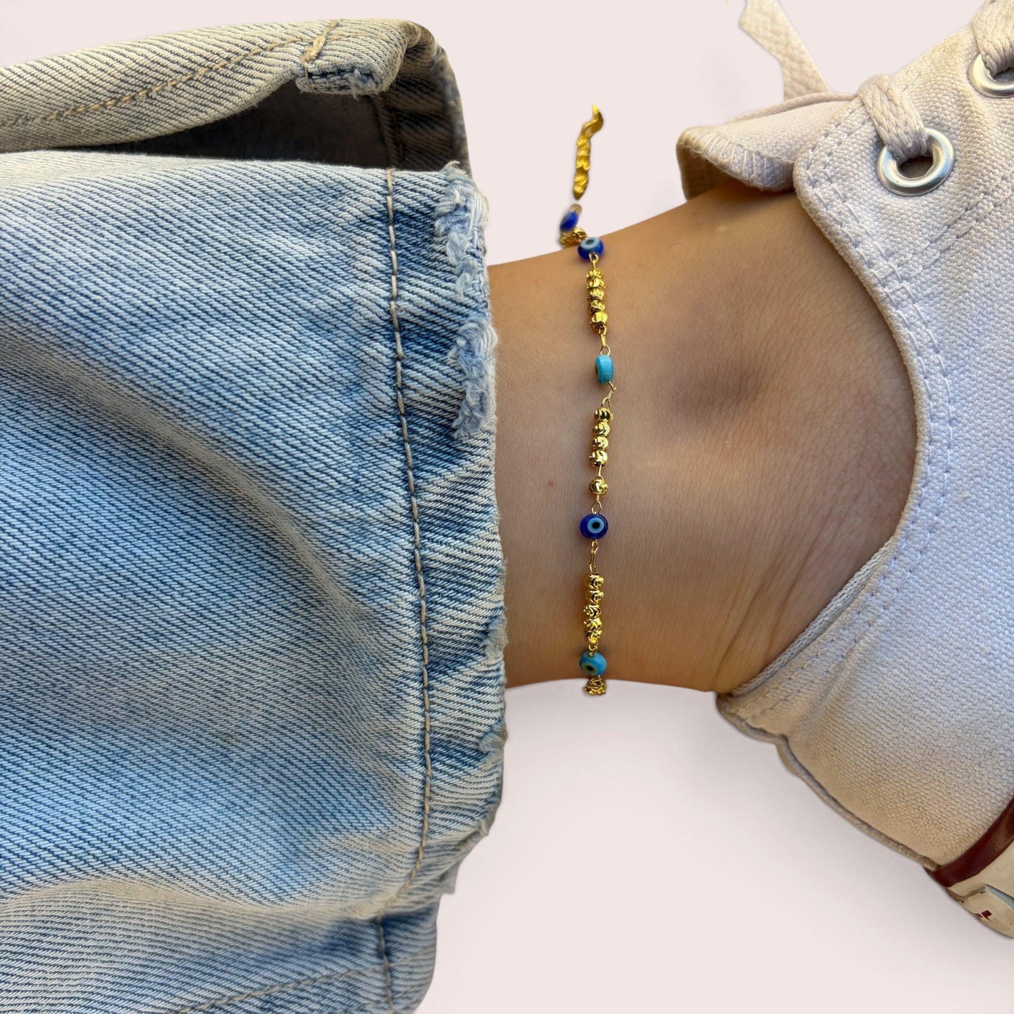 Blue eyes anklet